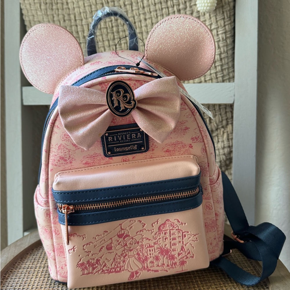 Disney Parks Riviera - Lounge-fly NWT
Resort Minnie Mini Pink Backpack